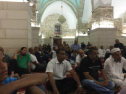 بالصور: جمع من اهالي اللد والرملة يشاركون في حفل توديع حجاج بيت الله الحرام 